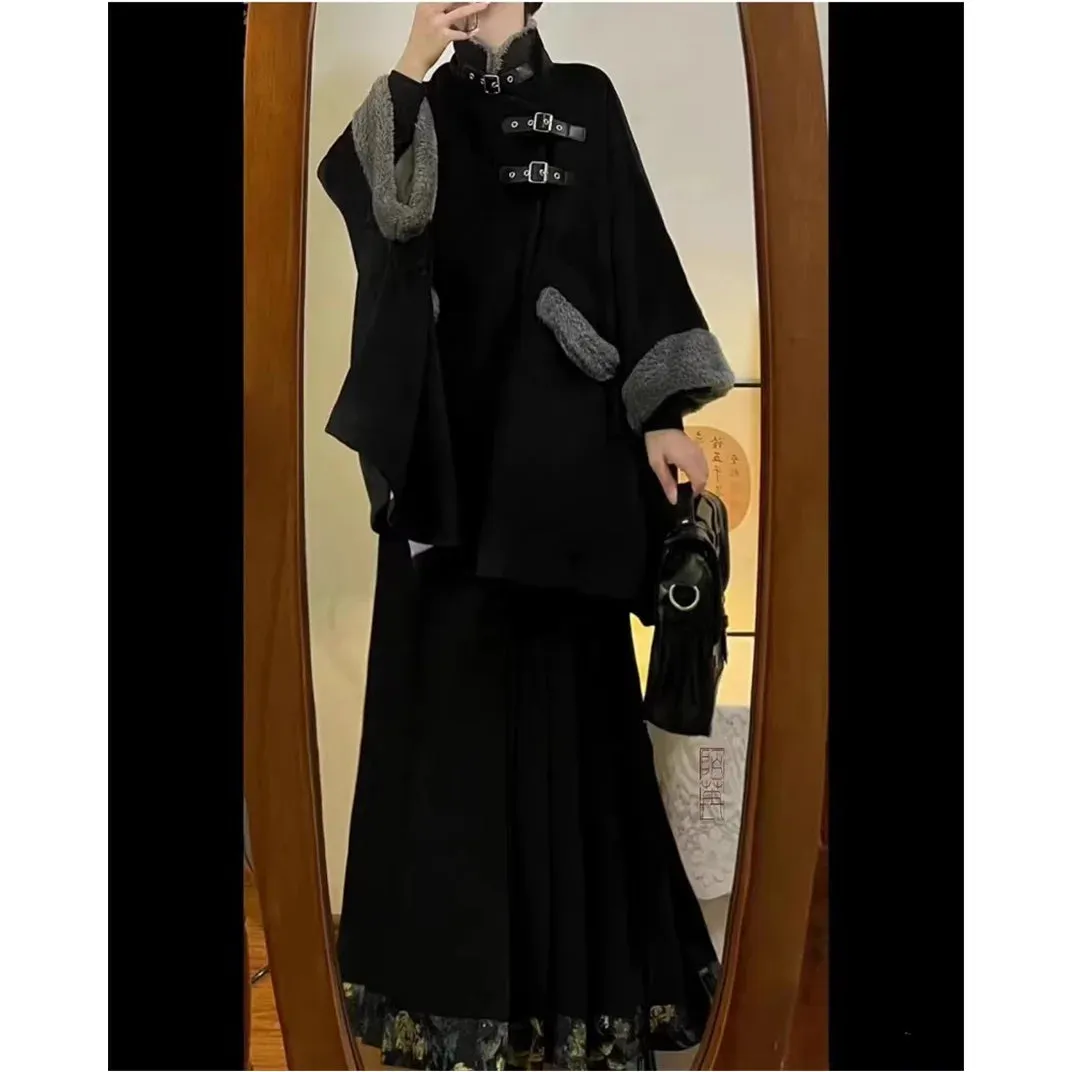 Aiertu Chinese Style Cloak Coat Women New Chinese High end Plush Capes Autumn and Winter Loose Causal Warm Black Coat Women Clothing