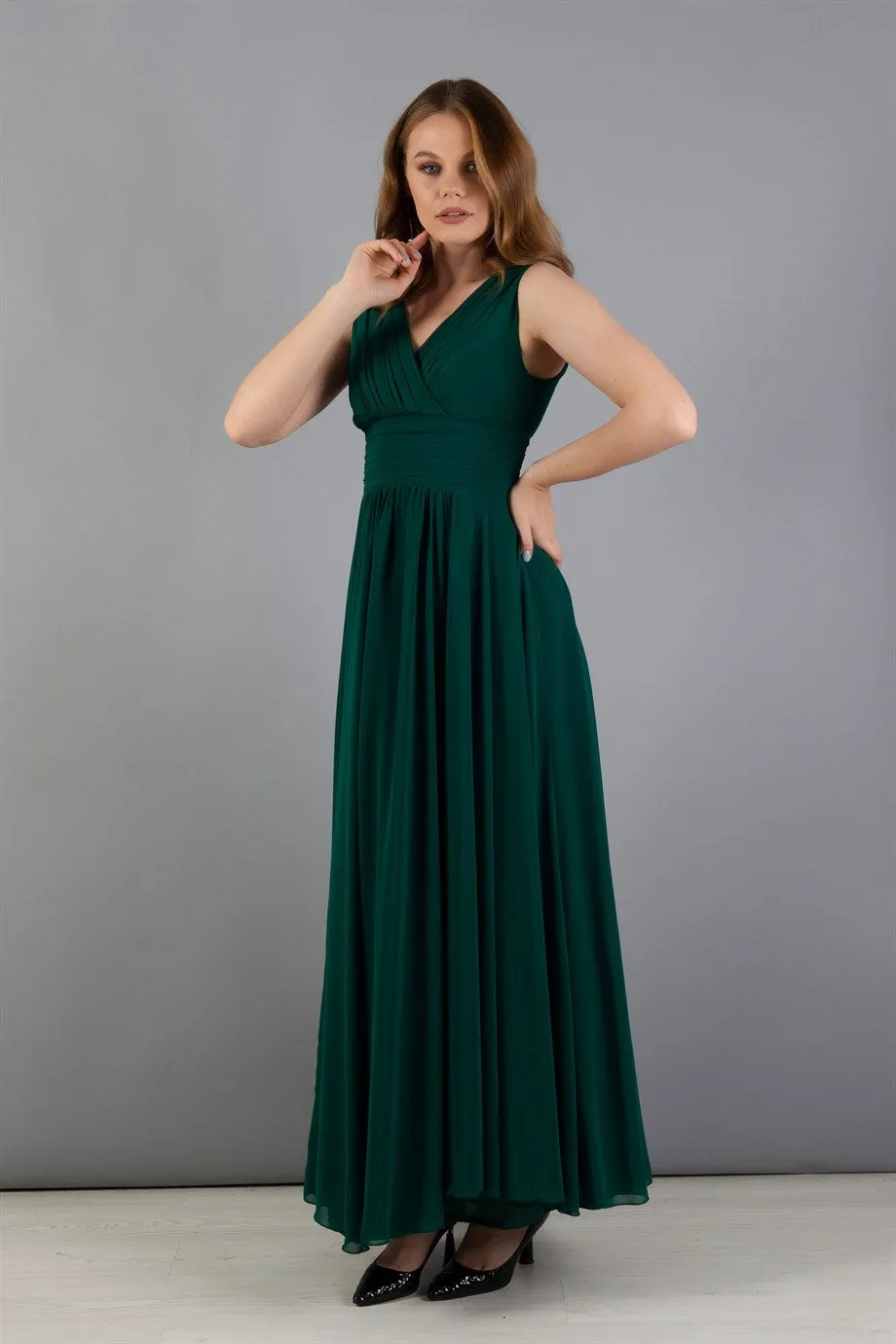 Angelino Green Chiffon V Yaka Long Evening Dress