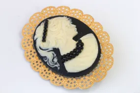 BLACK CAMEO BROOCH