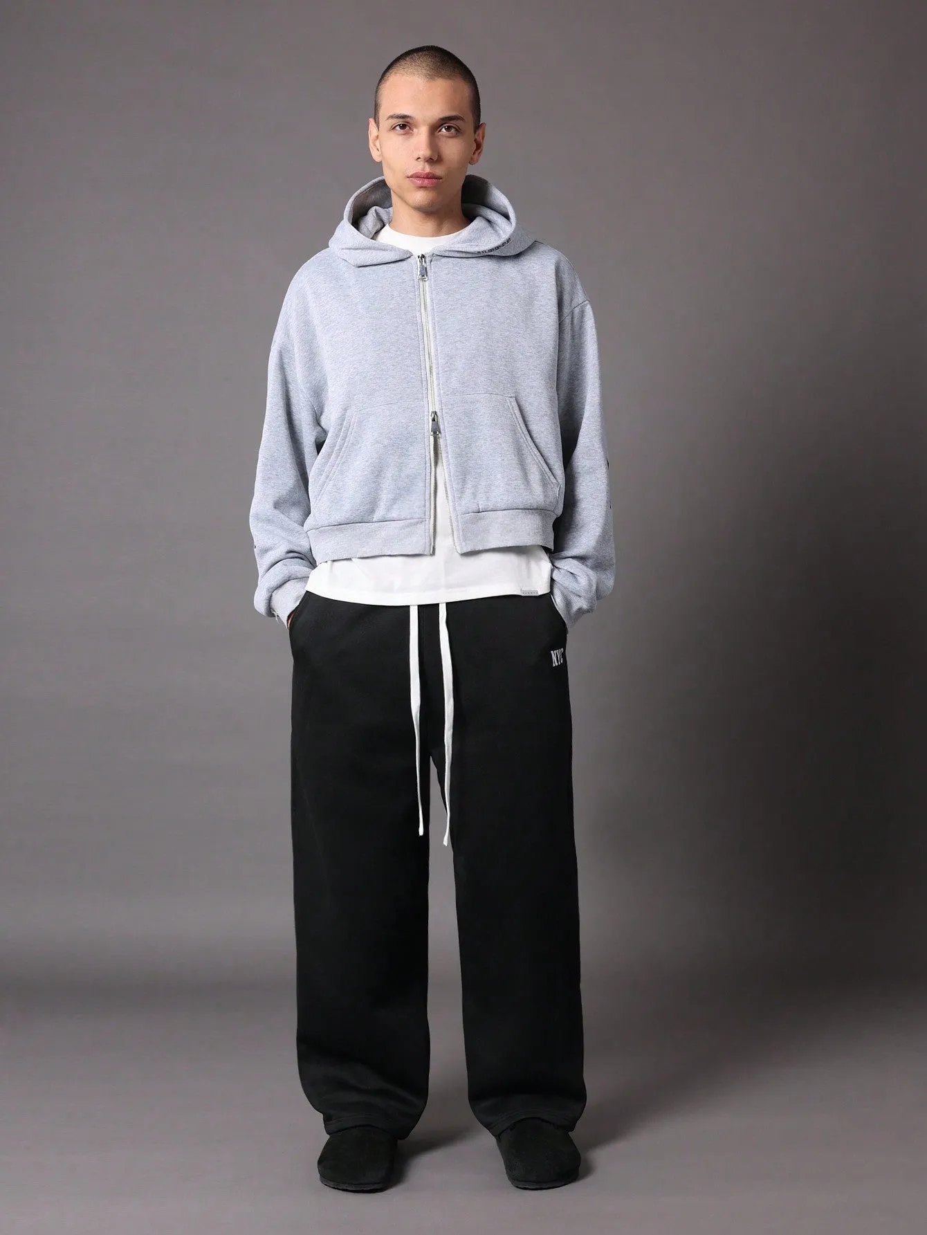 Crop Fit Zip Up Hoodie And Contrast Colour Barrel Fit Sweatpants With Large Graphic Print 2 Piece Set