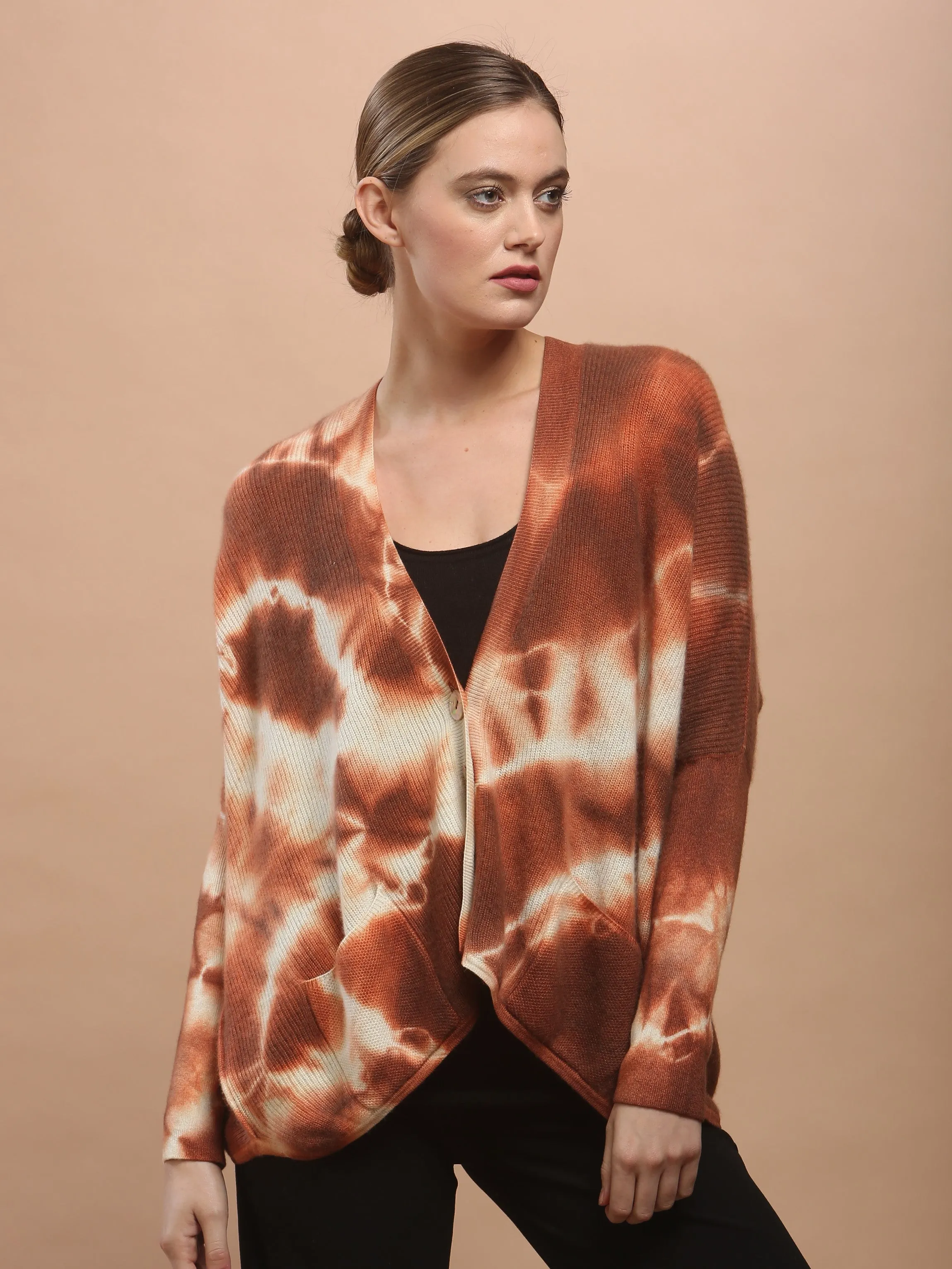 Hand Dye Oversized Cardigan in Mongolia Cashmere