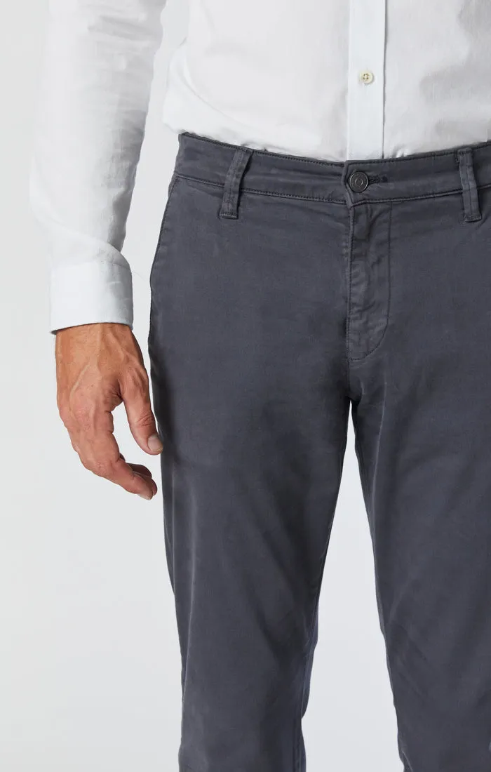 JOHNNY SLIM CHINO PANTS IN EBONY TWILL