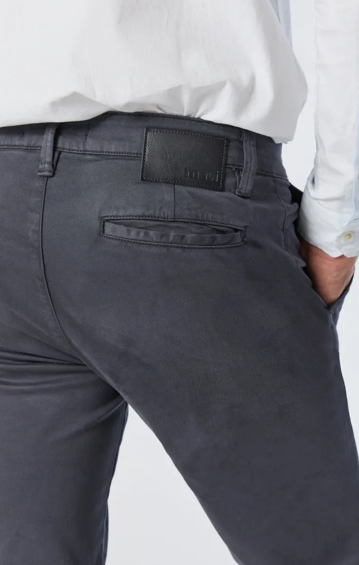 JOHNNY SLIM CHINO PANTS IN EBONY TWILL