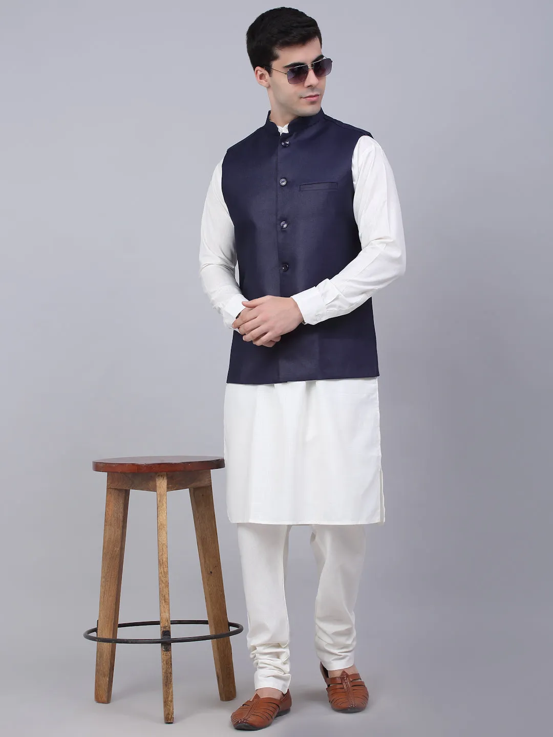 Men Navy Blue Solid Woven Sleeveless Nehru Jackets