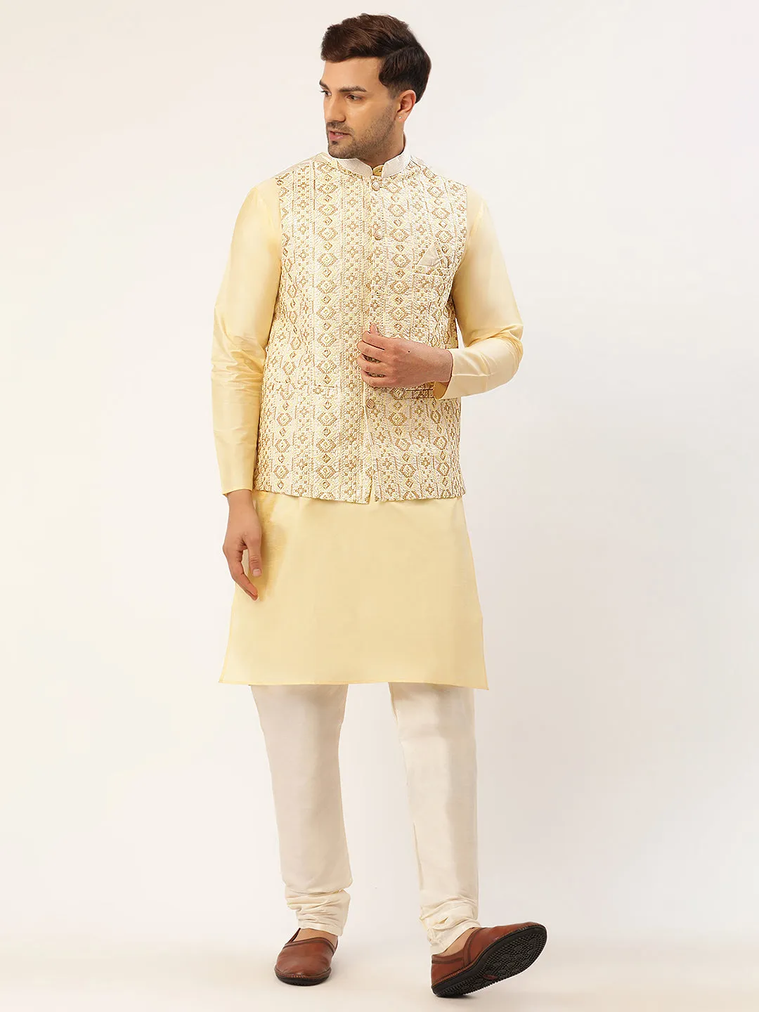 Men's Solid Kurta Pyjama With White Embroidered Nehru Jacket