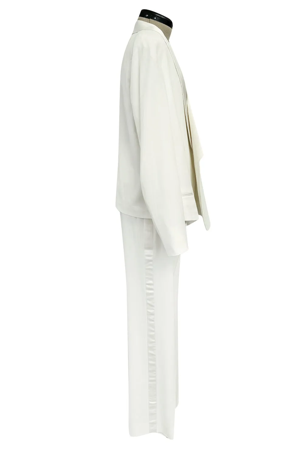 Minimalist Resort 2011 Celine by Phoebe Philo Runway Look 23 White Jacket & Pant Suit