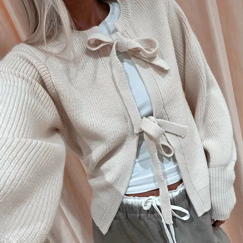 Ryla - Fine knitted lace up cardigan