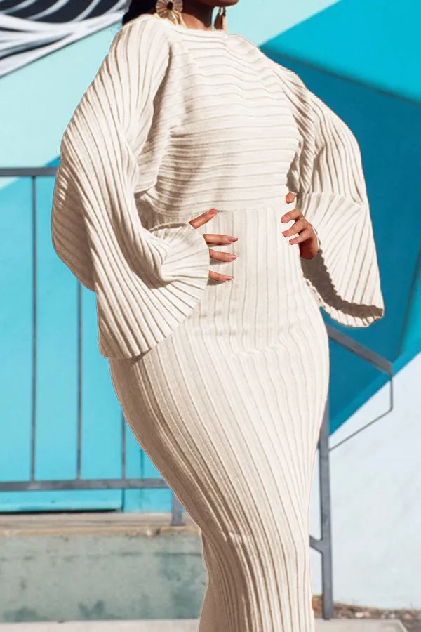 Stylish Pleated Detail Batwing Sleeve Dress