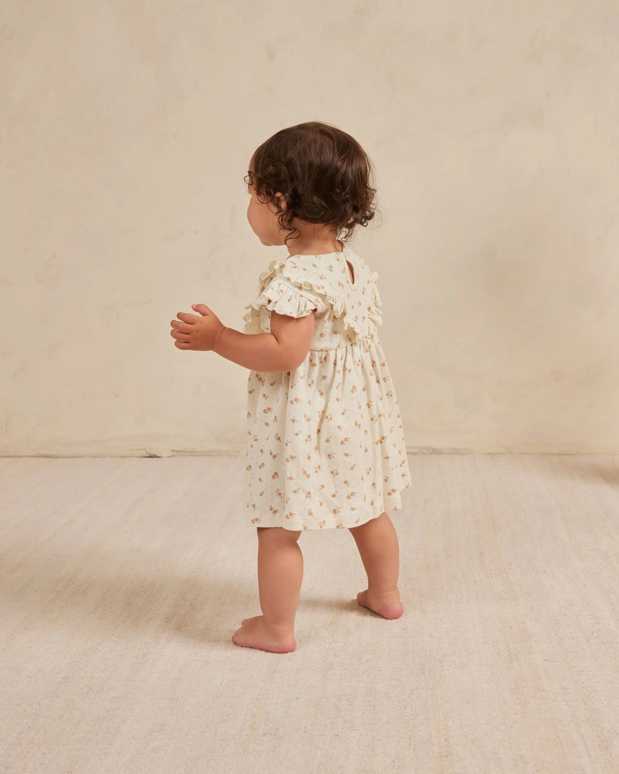 The Sleeveless Ruffle V Dress by Quincy Mae - Floral Melon - BABY