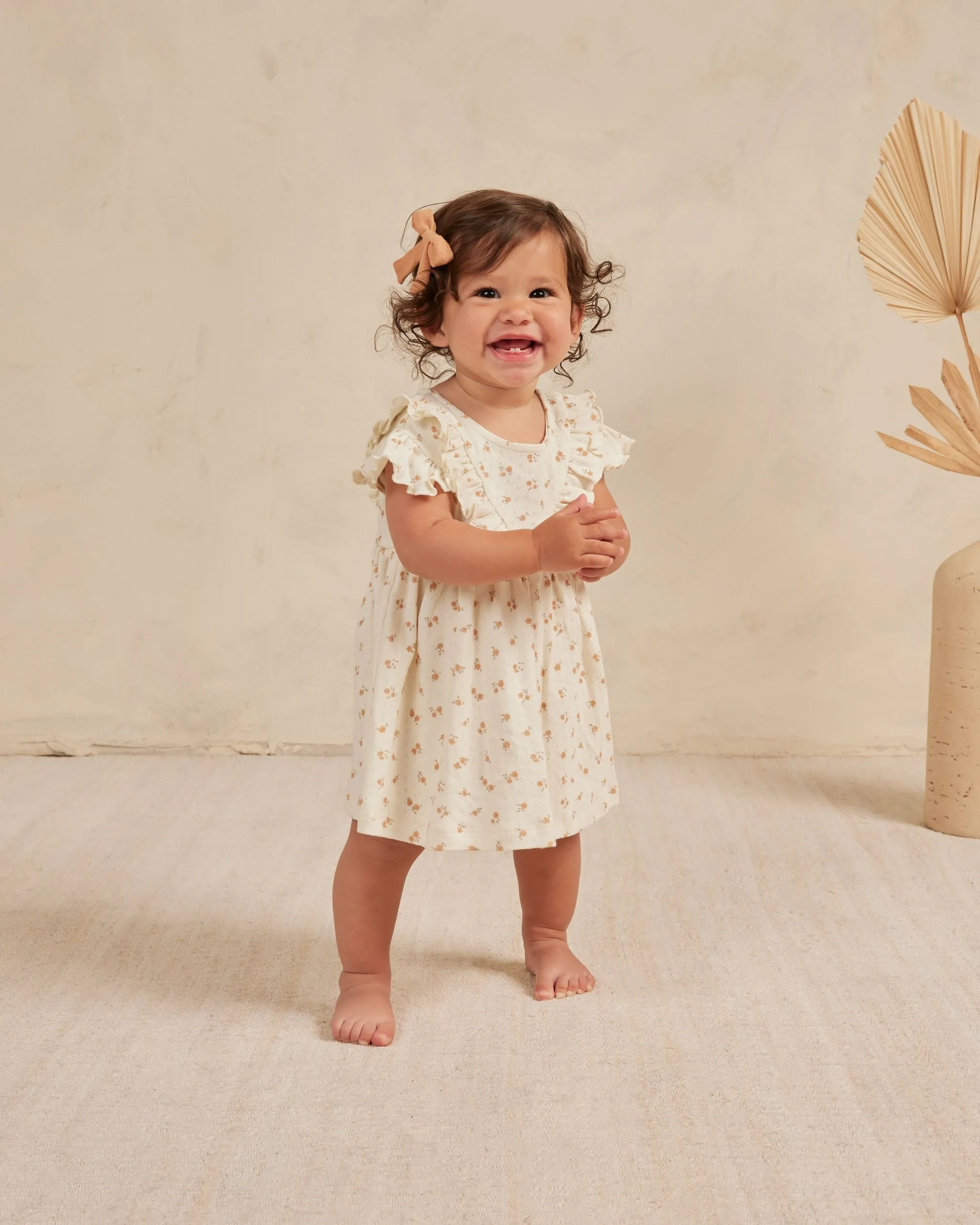 The Sleeveless Ruffle V Dress by Quincy Mae - Floral Melon - BABY