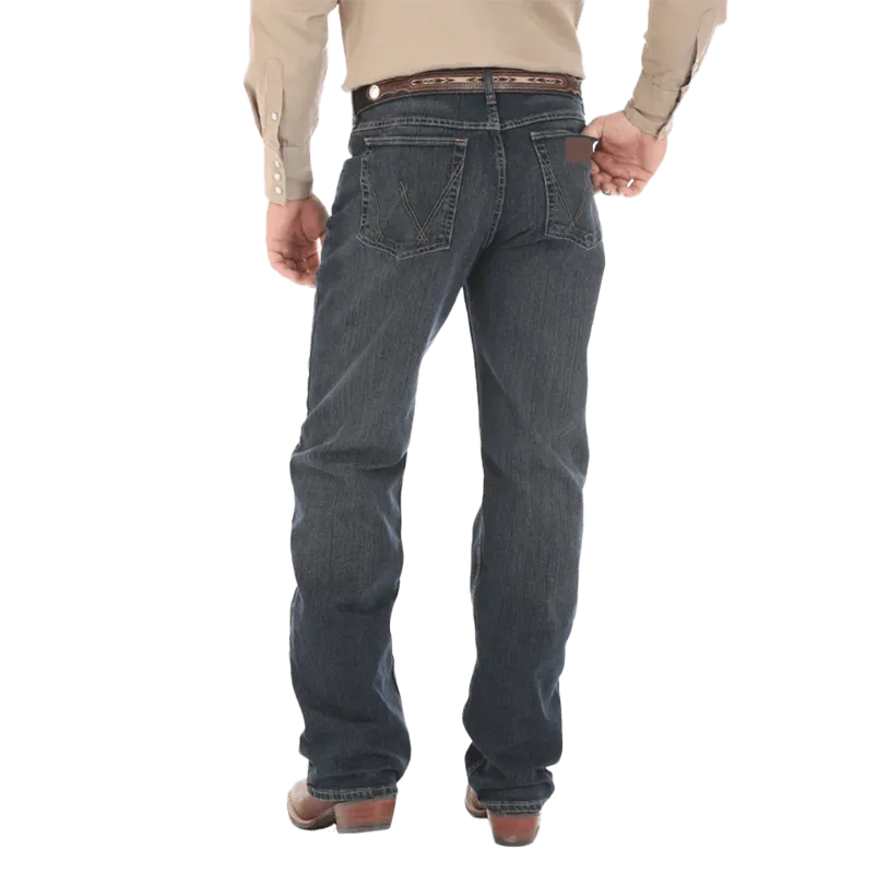 Wrangler 20X 01 Competition Fit Advanced Comfort Jeans